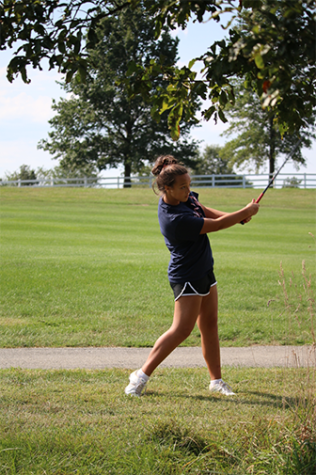 Girls golf plays in cancer tournament