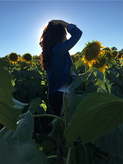 Senior Jamien Barlow and Freshman Malisa Bartlow Went to the farm together to enjoy some sisterly bonding time while capturing some great shots.