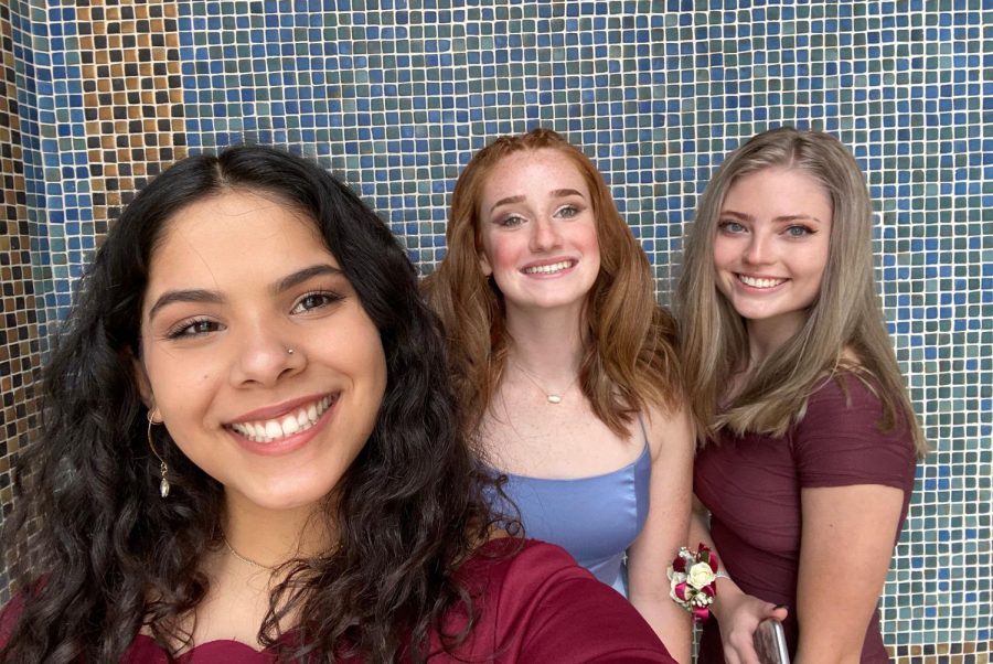 On Saturday Oct. 3rd Juniors Zoe Saleem, Nevaeh Krull, and Samantha Cain posed to take a photo at the World War 1 Memorial. “Corona can’t stop us from having hoco. [I] had fun with my friends, said Krull. 