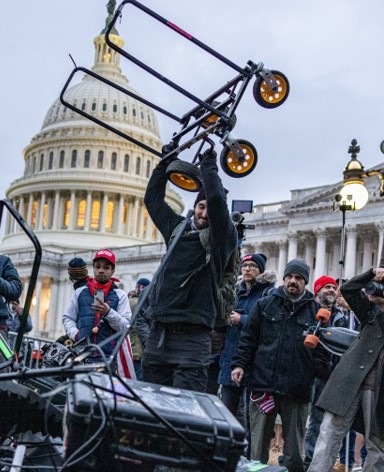 Riot at the Capitol touches Oak Park